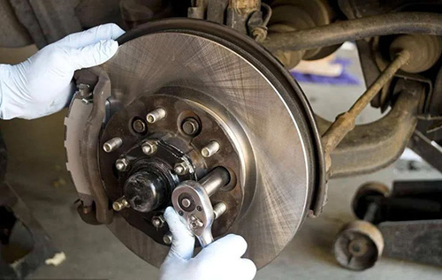 【維修保養(yǎng)】專用車冬季維修保養(yǎng)要點(diǎn)（一）