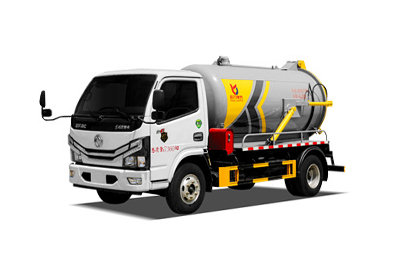 東風小多利卡吸污車 